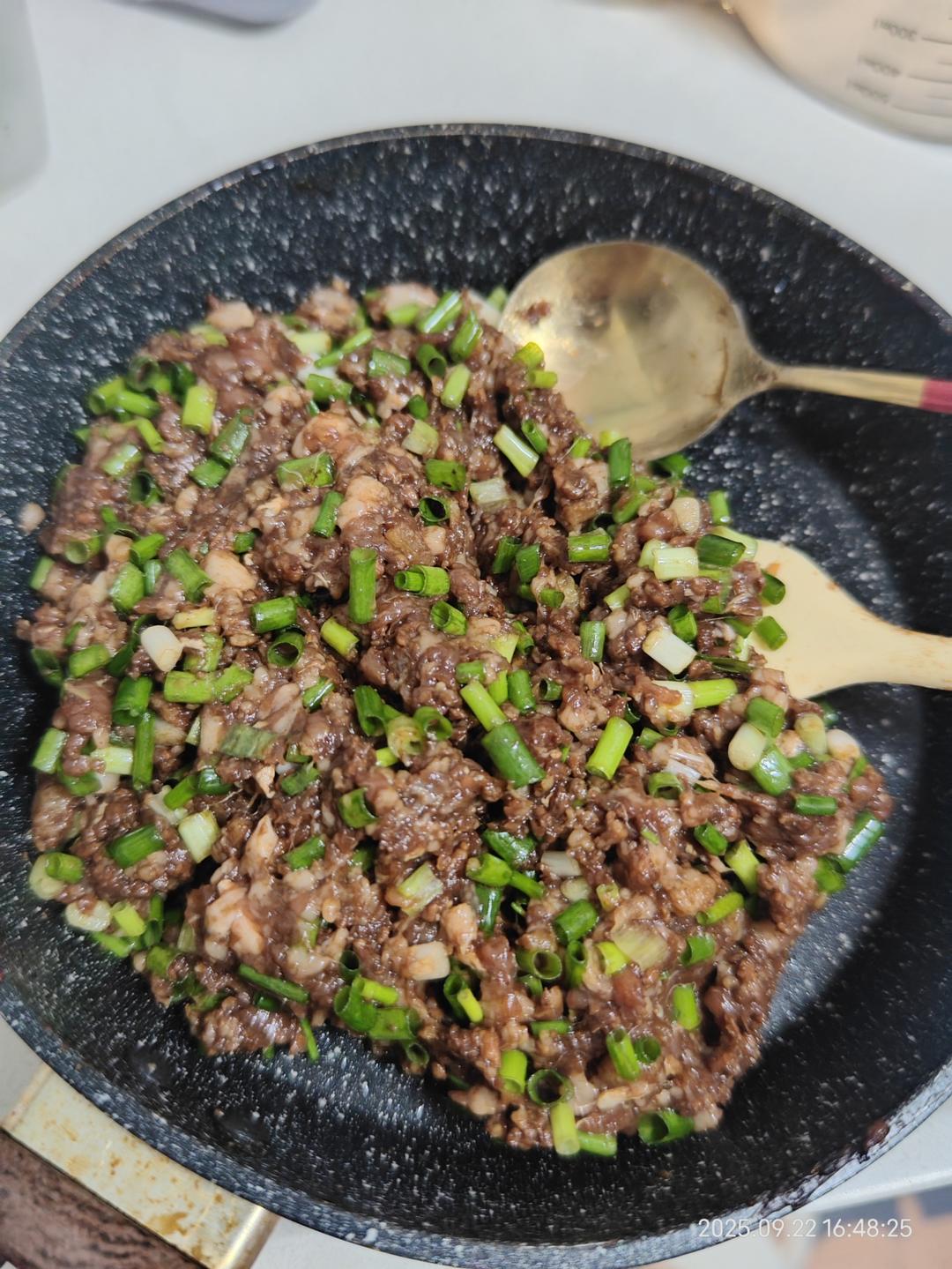 小笼包（秒杀市面上小笼包店的做法）