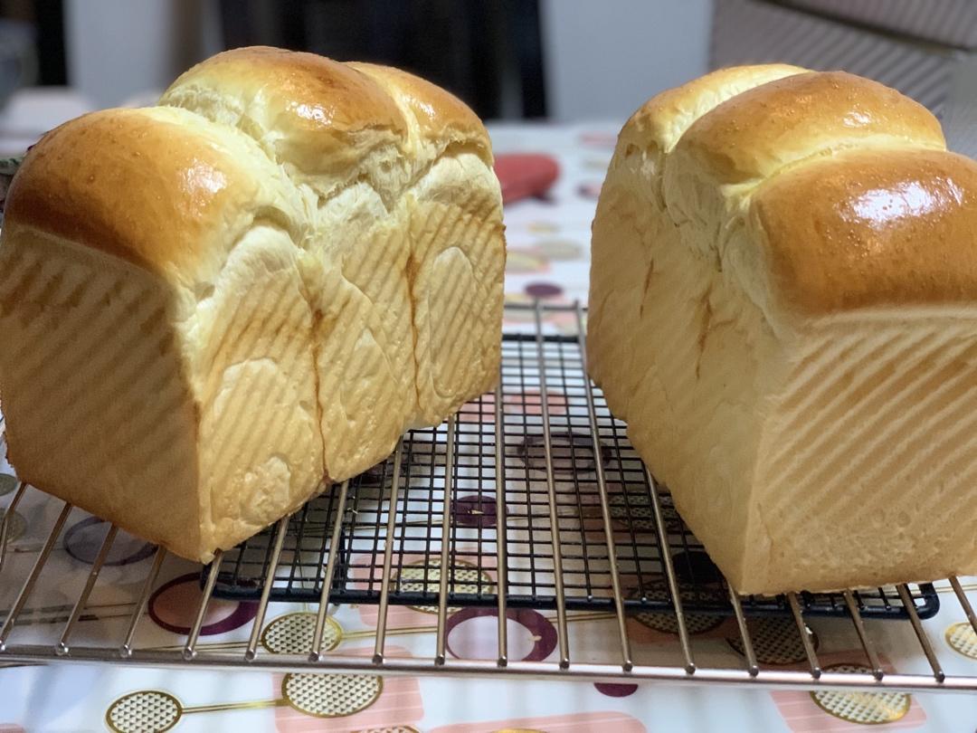 蛋白奶油吐司