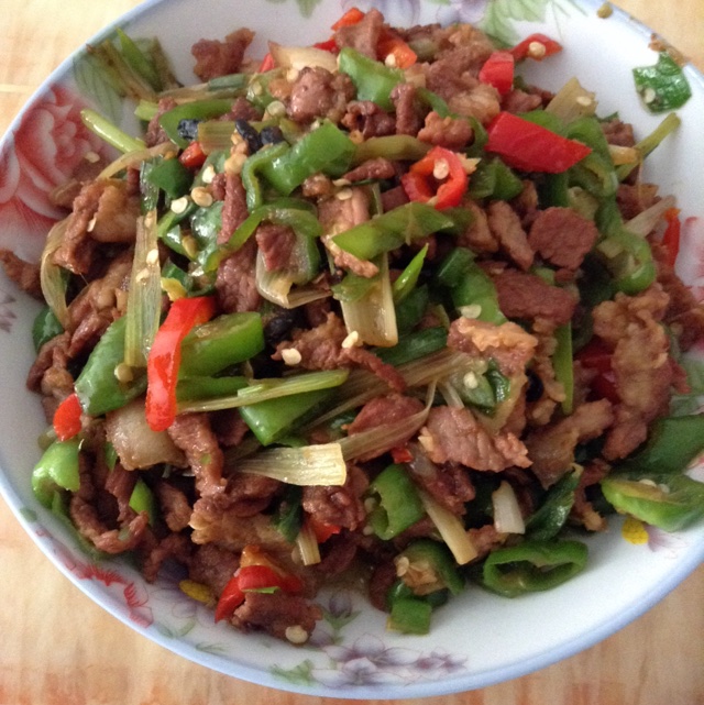 爱吃鬼mm做的豆豉辣椒炒肉