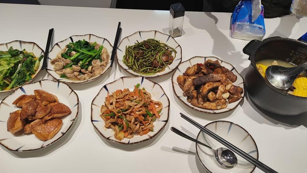 家庭聚餐