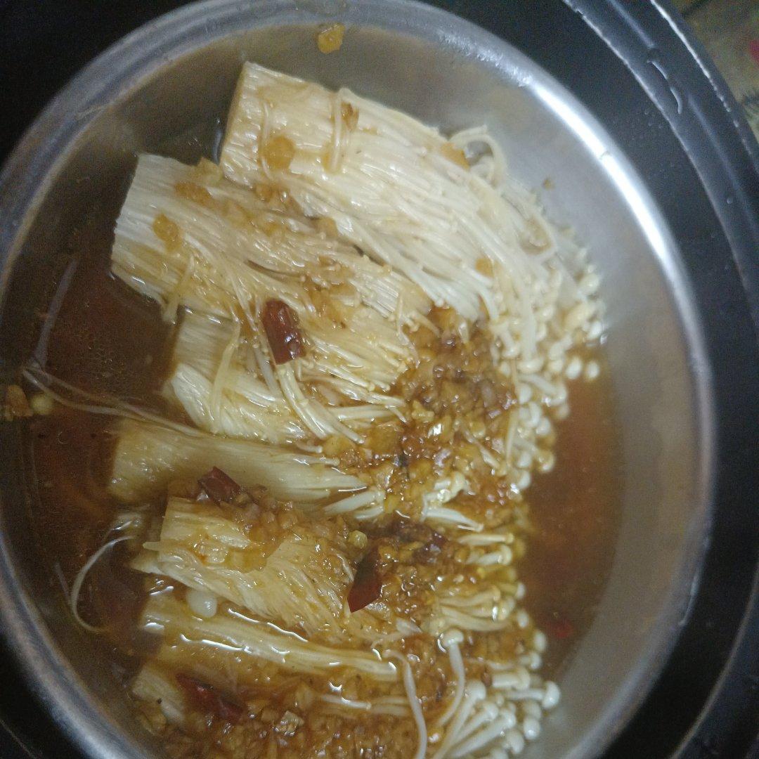 超级下饭的蒜蓉金针菇！好吃到爆