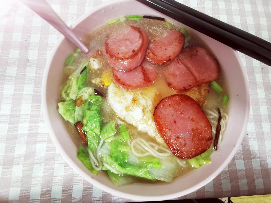 10分钟完成葱油汤面❗️好吃到汤汁都不剩下清汤面条