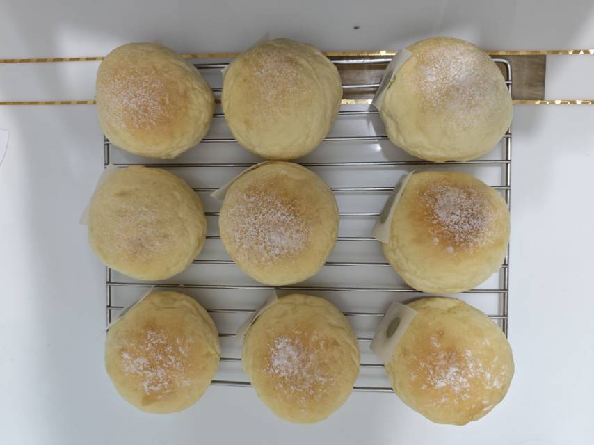 一口爆浆｜夏日必做冰面包｜开心果/巧克力/珍珠奶茶三种口味