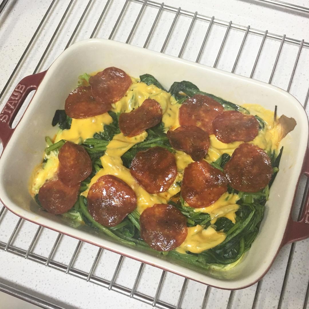 生酮-菠菜萨拉米蛋饼