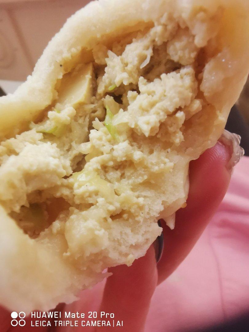 被同事抢光的豆腐馅包子