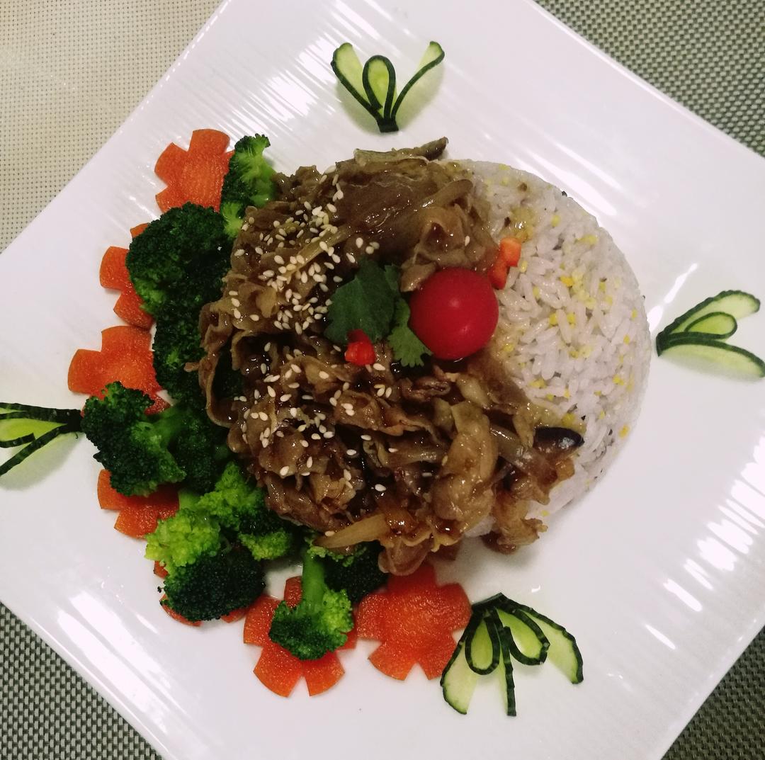 羊肉卷盖浇饭的做法