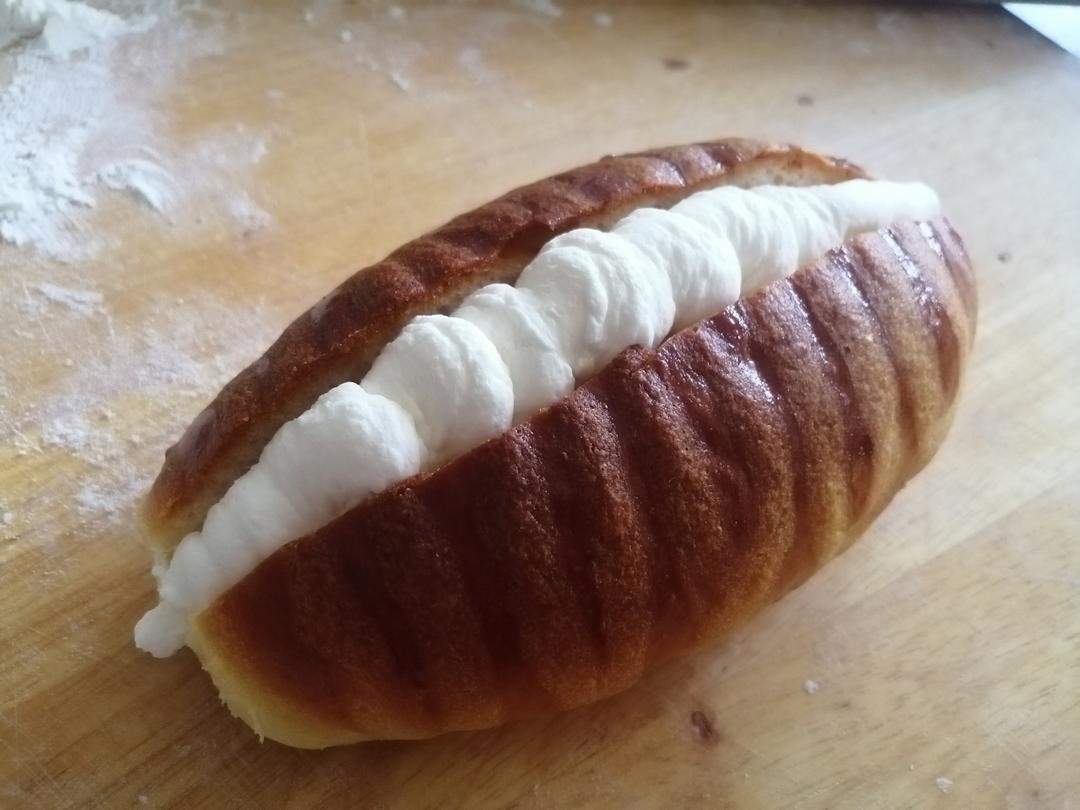 毛毛虫面包｜经典还原小时候最爱的奶油面包
