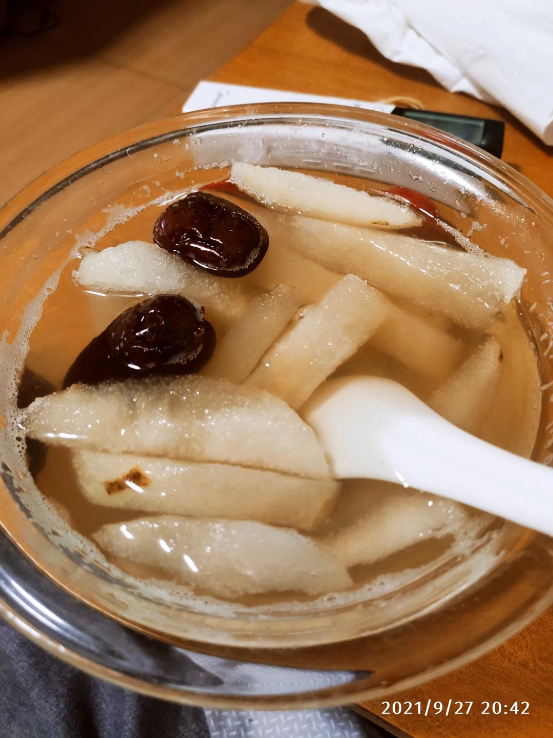 秋天喝这个不仅止咳润肺皮肤变得超有弹性
