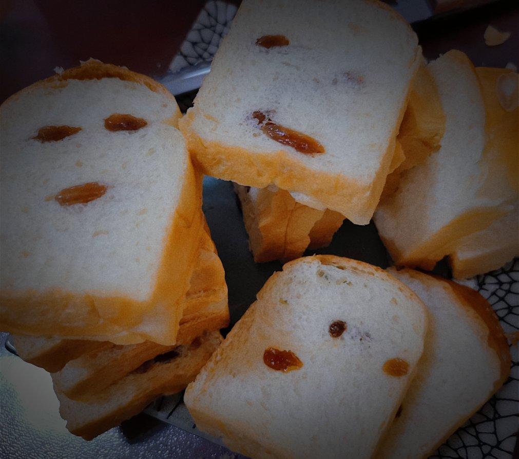 绵软好吃的葡萄干吐司