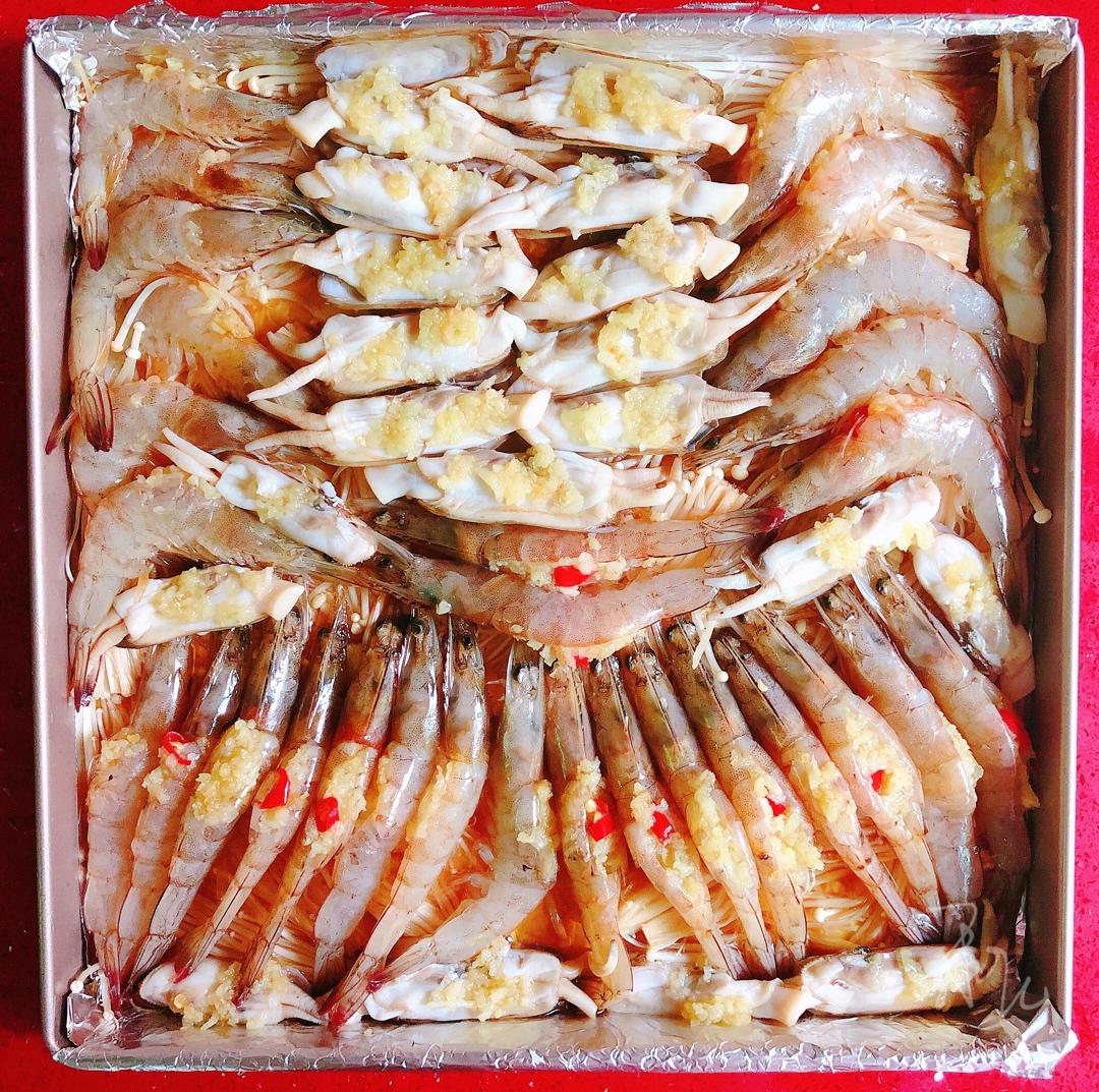 蒜蓉金针菇烤花蛤虾