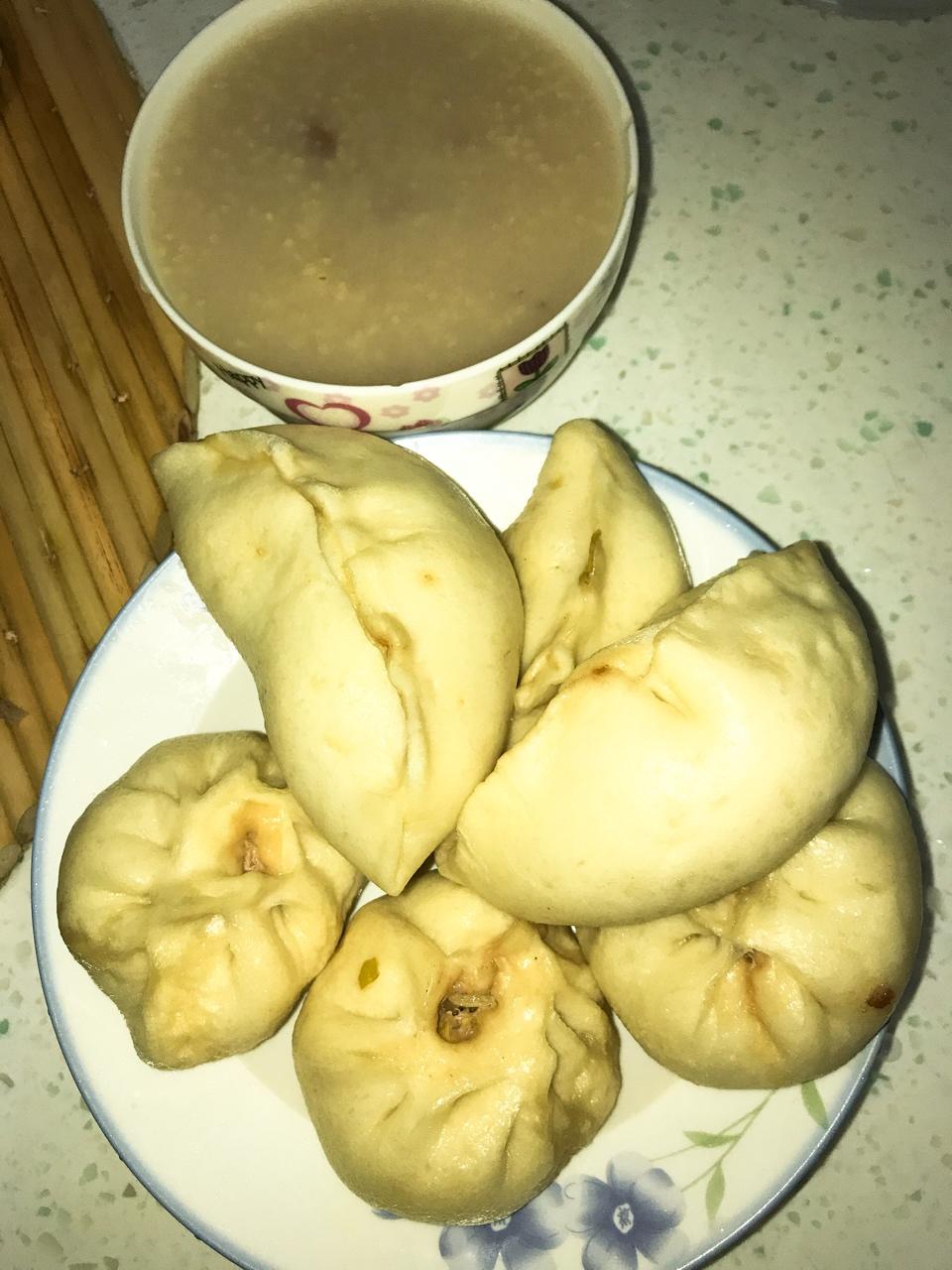 红萝卜圆白菜素菜包子（一次性发酵，附视频）