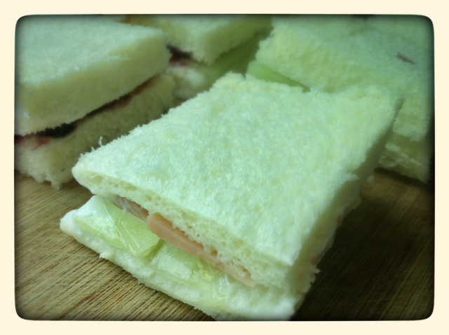 火腿煎蛋三文治