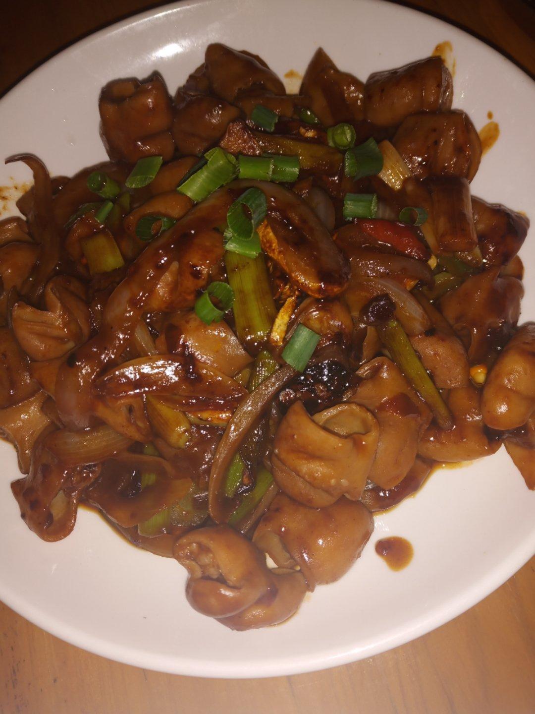 半句承若做的肥肠臊子