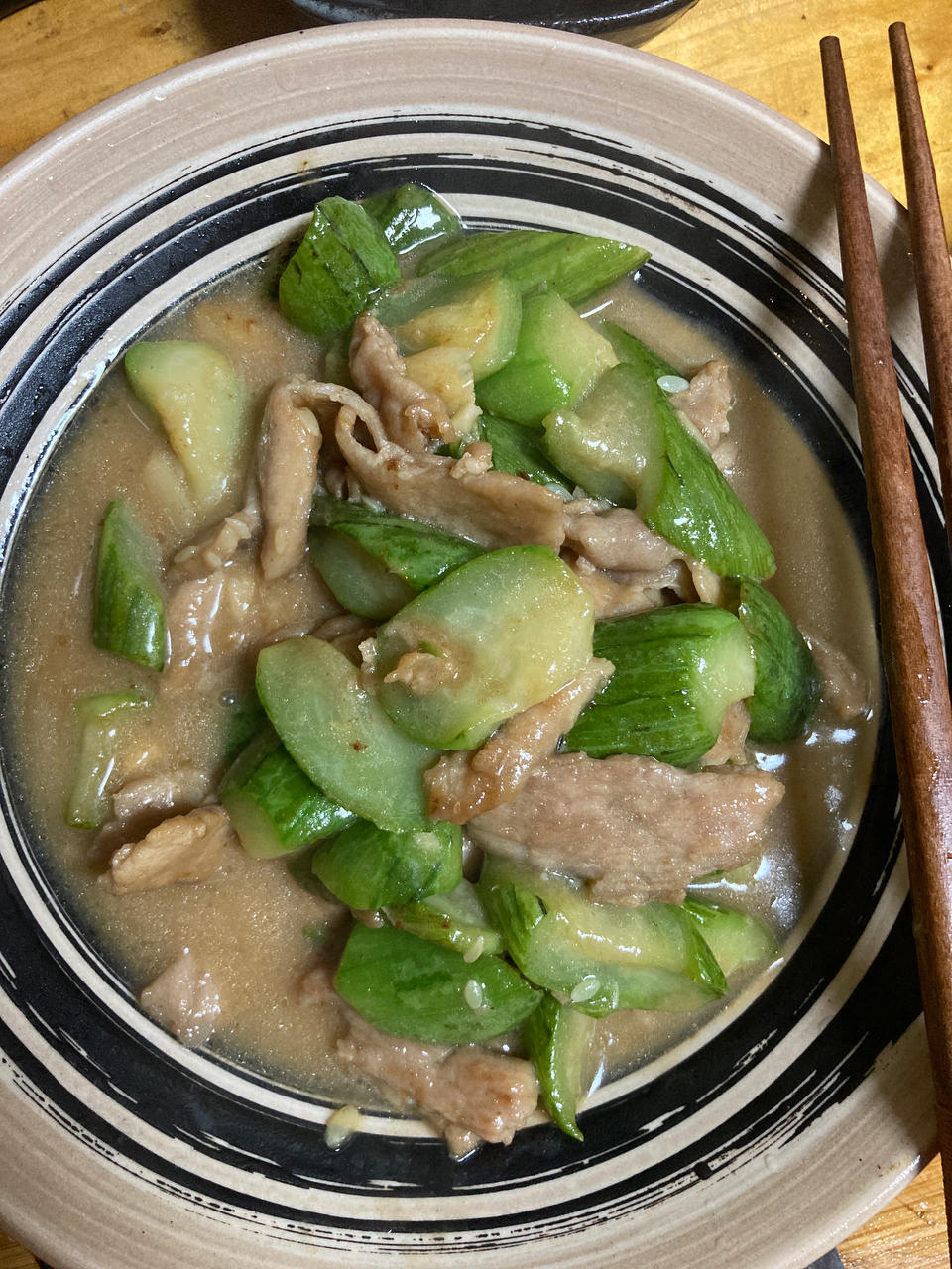 超甜的丝瓜炒肉😋