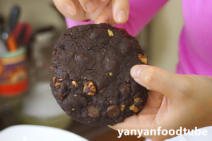 三重巧克力曲奇饼干 Triple Chocolate Cookies的做法 步骤9