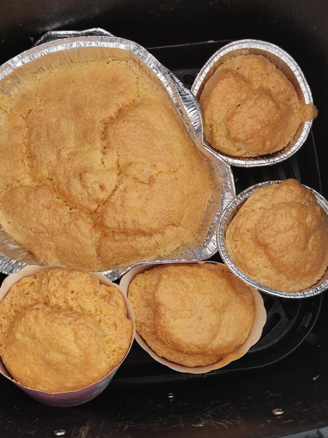 纸杯蛋糕 8寸戚风蛋糕的量