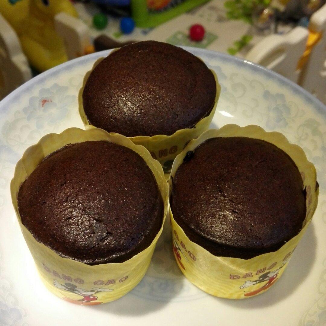 给妹子群的巧克力熔岩蛋糕