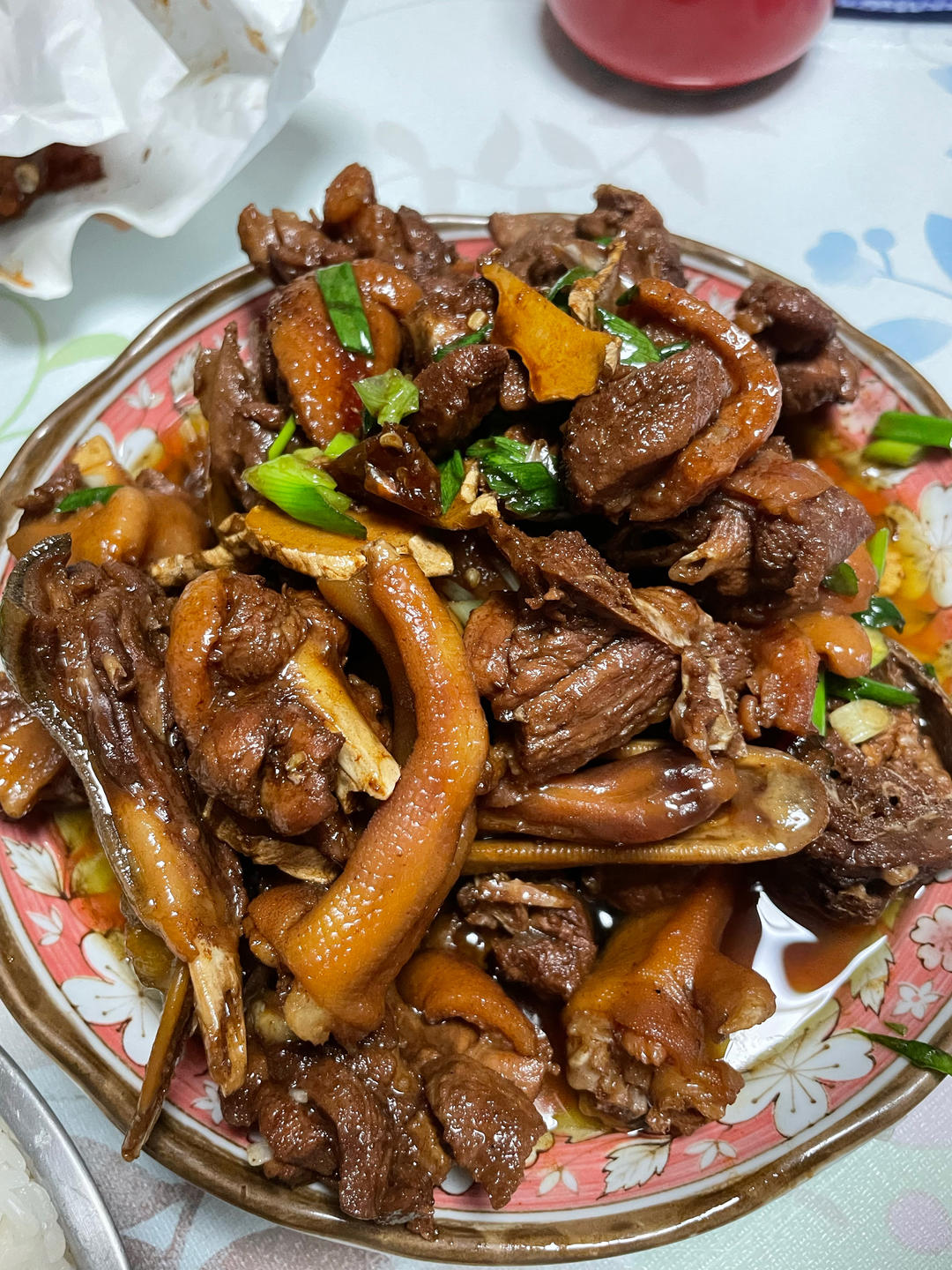 传统正宗的啤酒鸭配方和做法，鲜嫩香浓，只需炒千万不要焯水