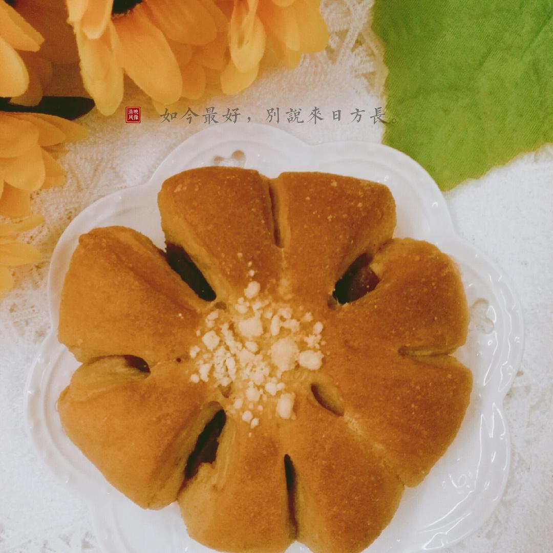 豆沙花朵面包
