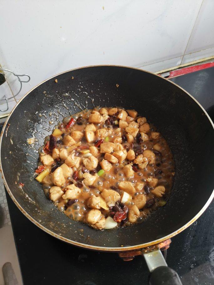 传统宫保鸡丁