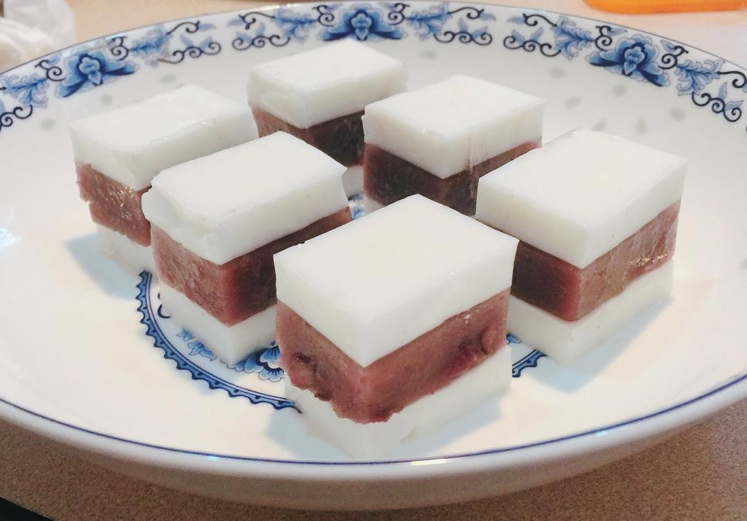 牛奶椰汁红豆糕