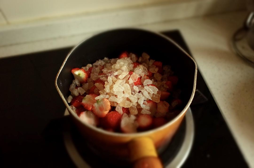 自制草莓酱（孩子爱吃的不得了）