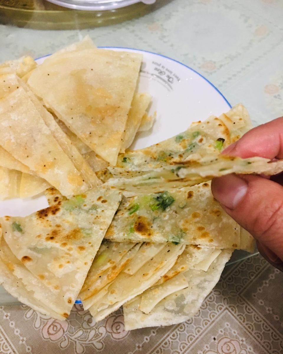 葱油饼（饺子皮版）