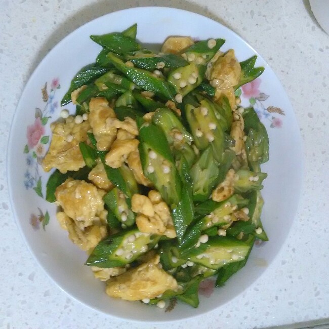 秋葵炒鸡蛋