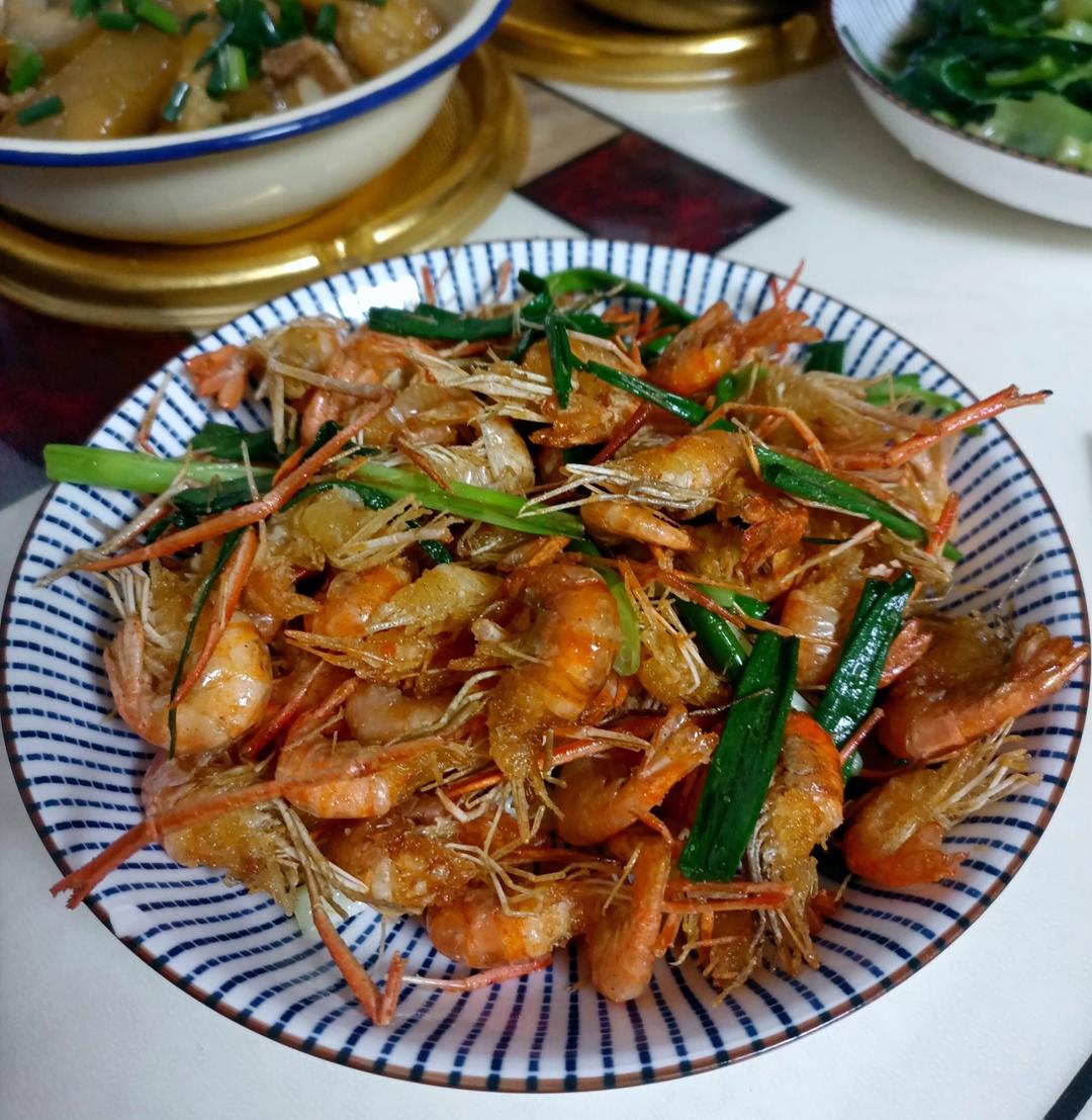爆炒小河虾