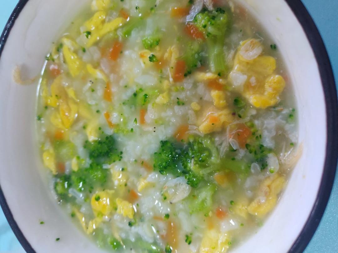 适合术后的半流食-菠菜鸡蛋粥