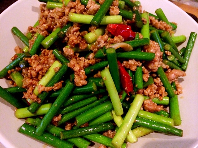 蒜薹炒肉丝