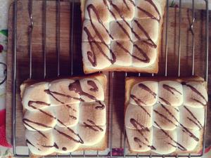 奥利奥棉花糖烤面包的做法 步骤5