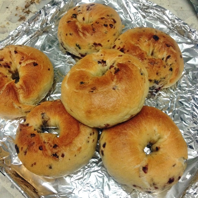 全麦蔓越莓贝果