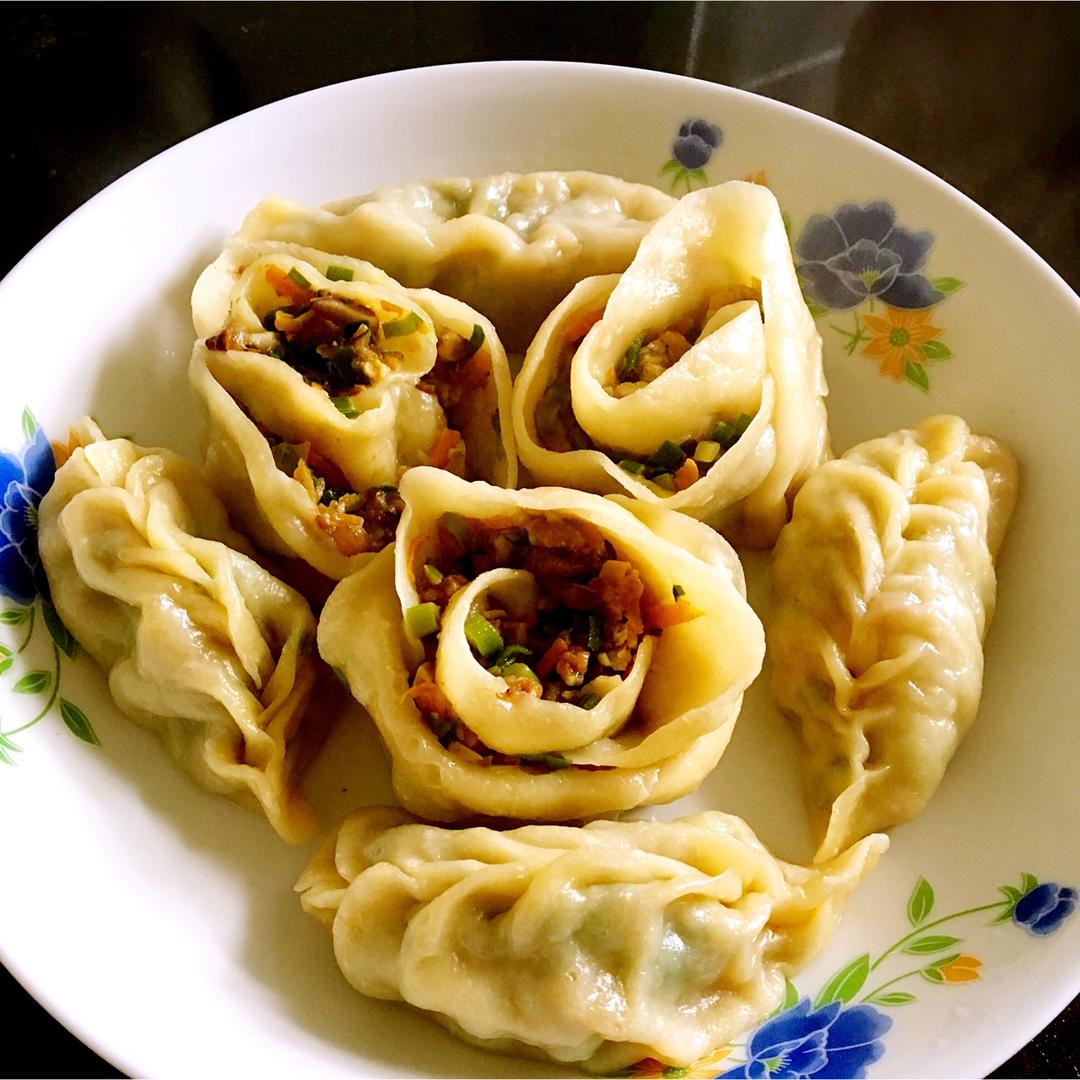 豆喵先森做的玫瑰花饺子