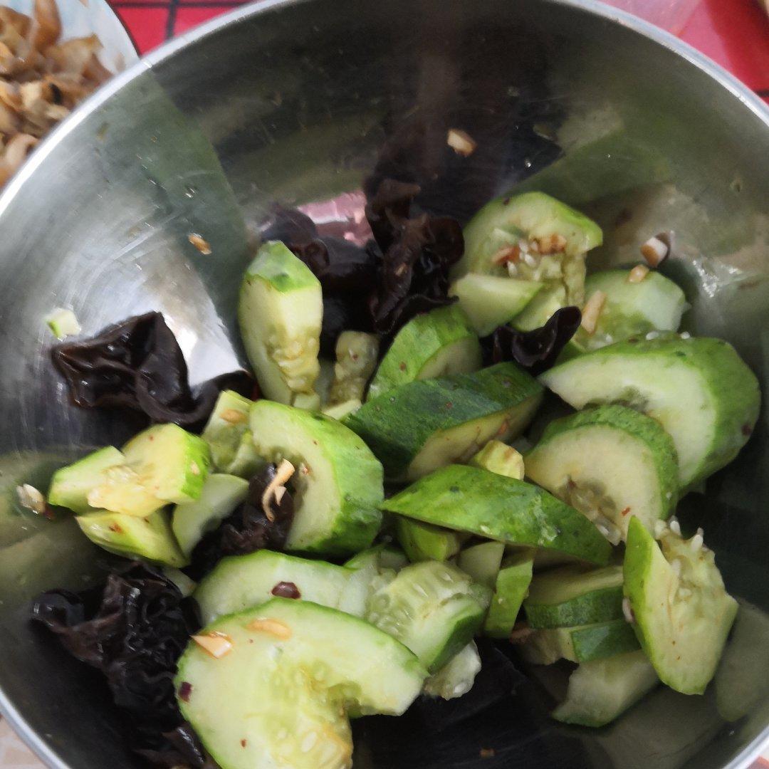 开胃解腻的腐竹凉拌黄瓜黑木耳‼️巨好吃爽脆