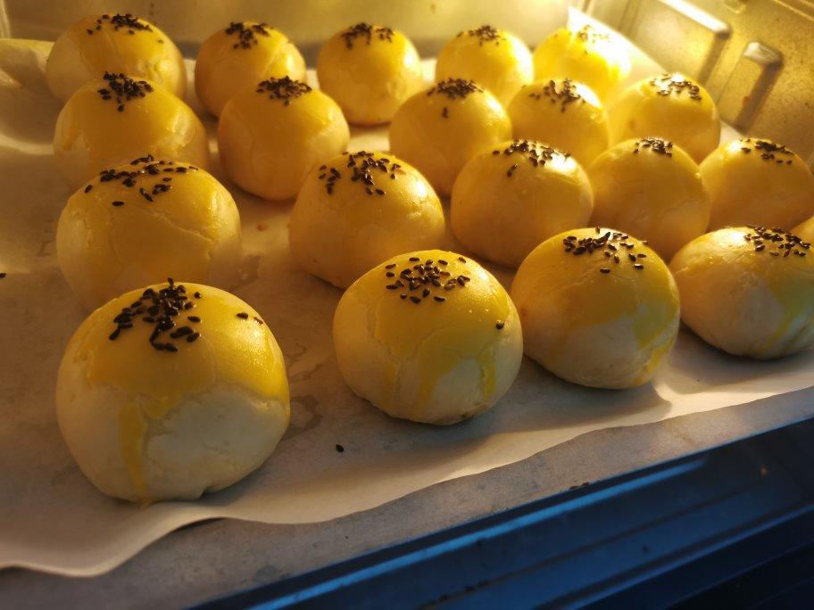 蛋黄酥酥酥（超级奶香黄油版）