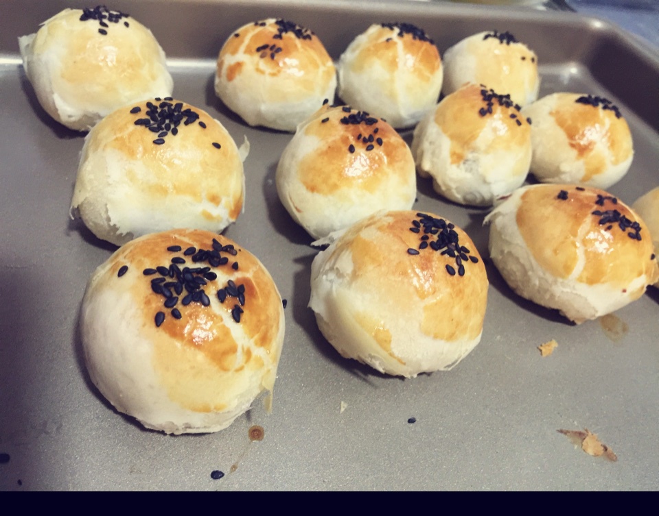 豆沙蛋黄酥