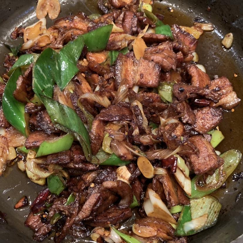 厨师长教你：“回锅肉”的正宗做法，先收藏
