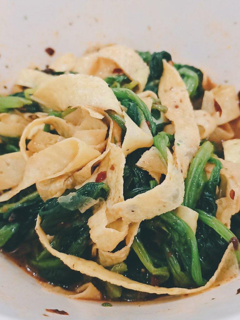 凉拌菠菜(家传秘方)