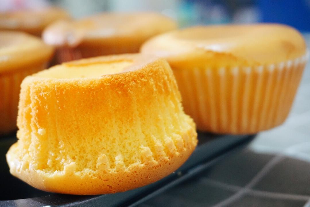 炼乳纸杯蛋糕