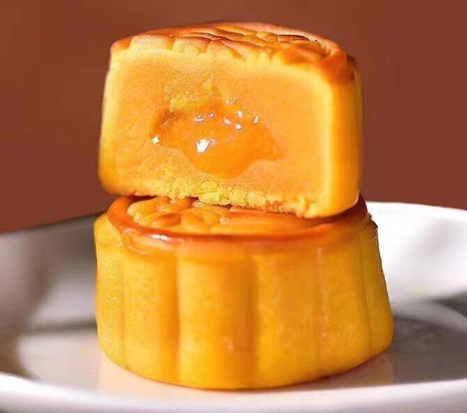 金沙奶黄流心月饼