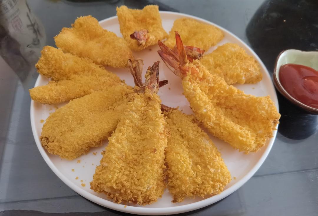 琳小学厨做的面包糠炸虾