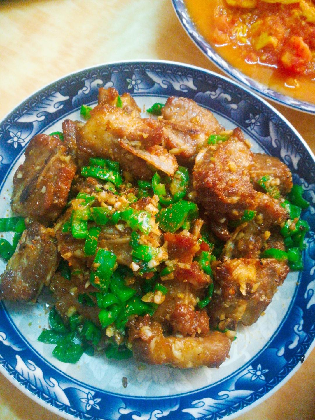 金牌蒜香排骨