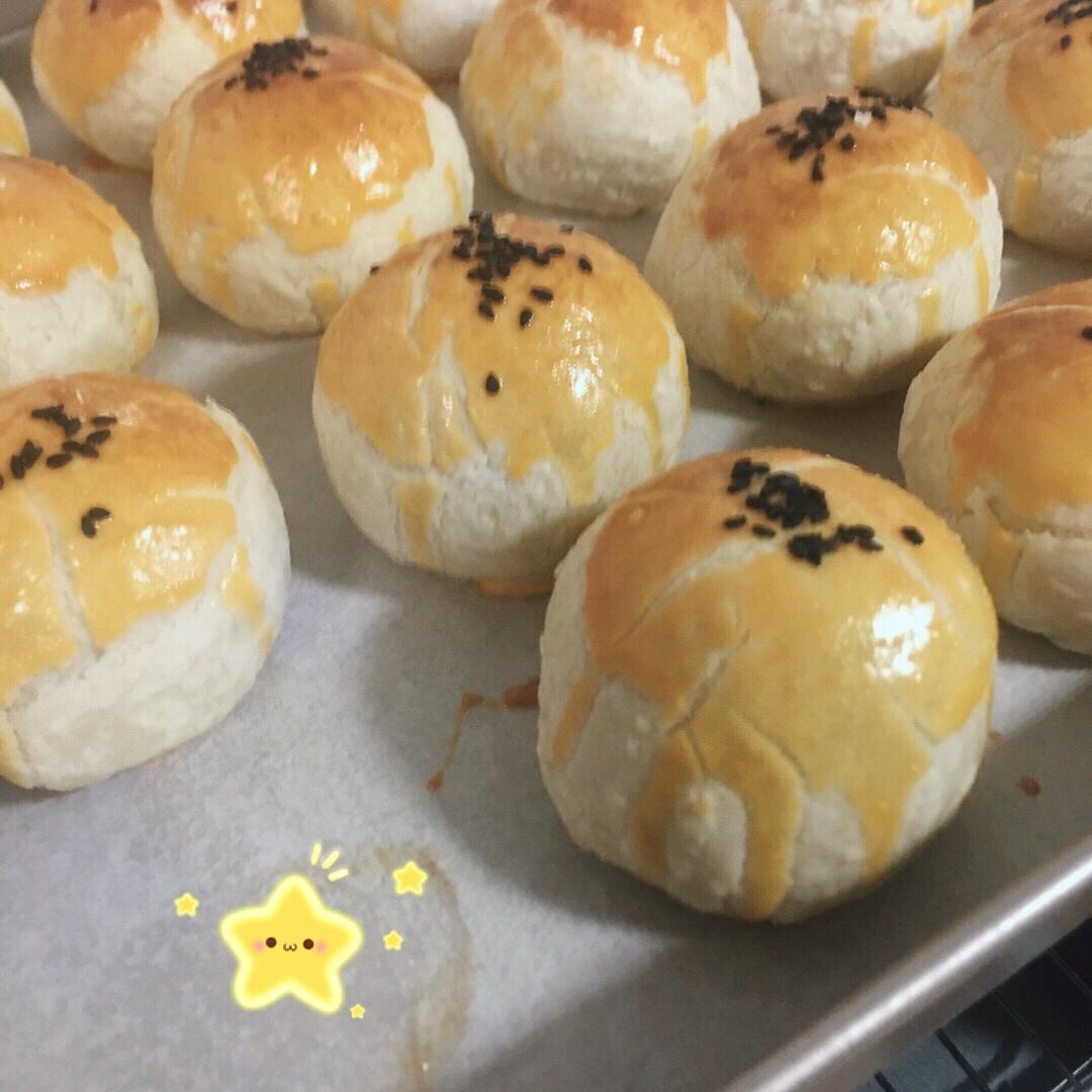 蛋黄酥