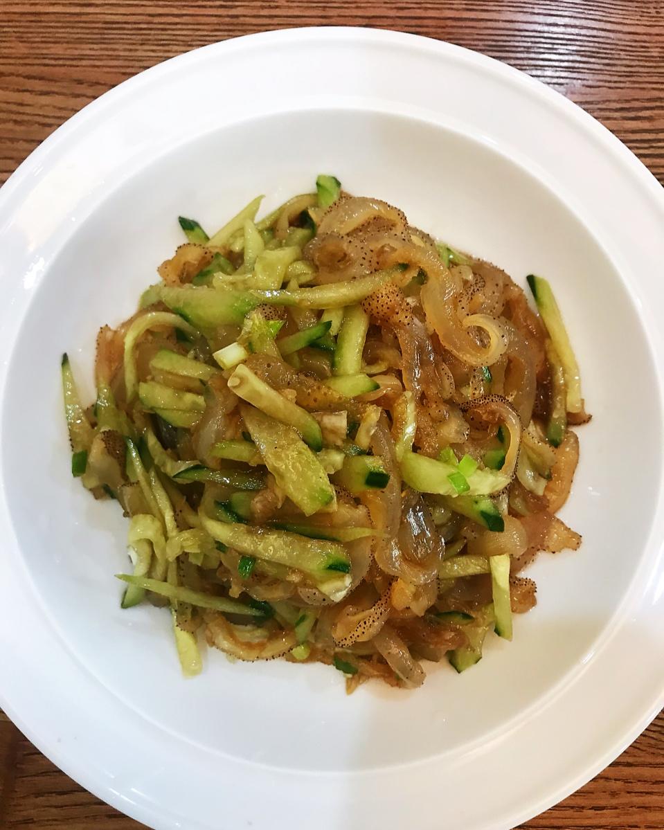 凉拌海蜇黄瓜丝