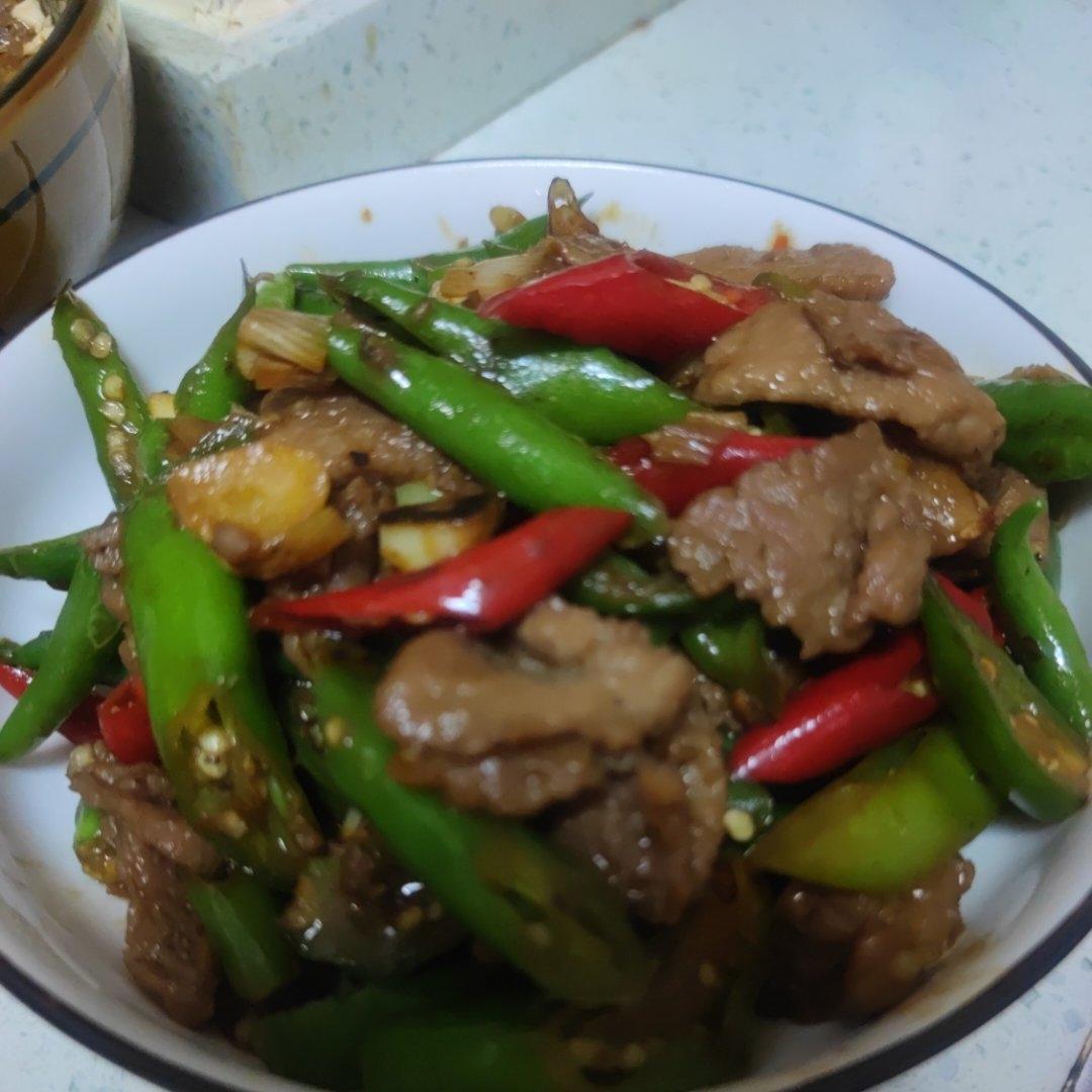 小炒牛肉（肉嫩味香）