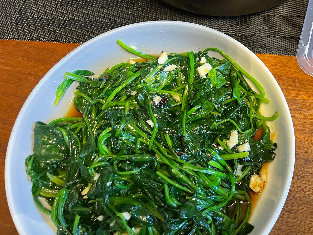 凉拌菠菜