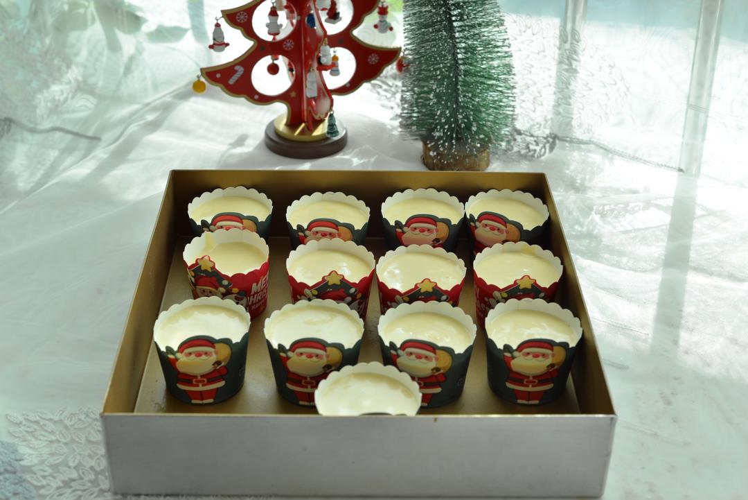 🎄圣诞纸杯蛋糕🧁#的做法