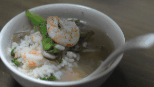 【剩饭杀手】鲜虾海鲜泡饭的做法 步骤11