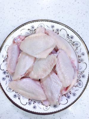 葱油盐焗鸡中翼的做法 步骤1